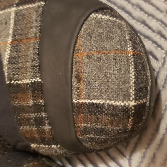 Merrell size 7.5 black flat shoes  for women - Picture 8 of 8